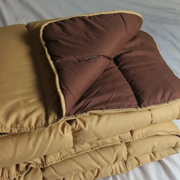 Couette Chaude Reversible Camel_Taupe 2 Couette Chaude Reversible Camel_Taupe 2