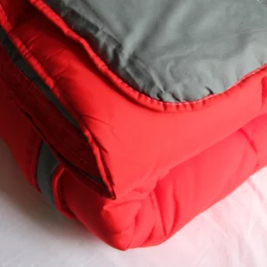 Couette Chaude Reversible Rouge_Gris 3